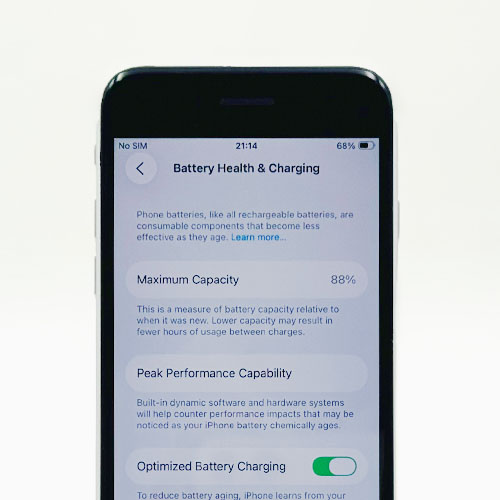 Apple iPhone SE 2 - 128GB (USED) - Image 4